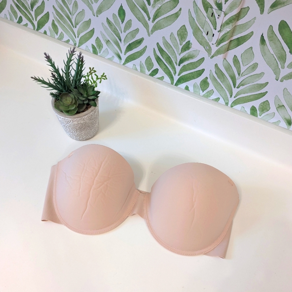 ⭐Nude tan Anne Klein Strapless Bra 42D⭐